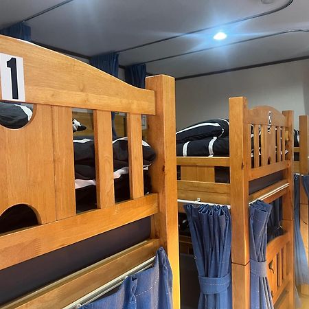 Mt Fuji Hostel Michael'S Фудзиёсида Экстерьер фото