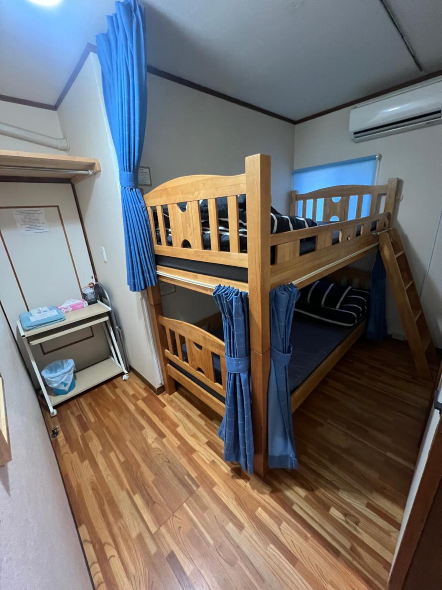 Mt Fuji Hostel Michael'S Фудзиёсида Экстерьер фото