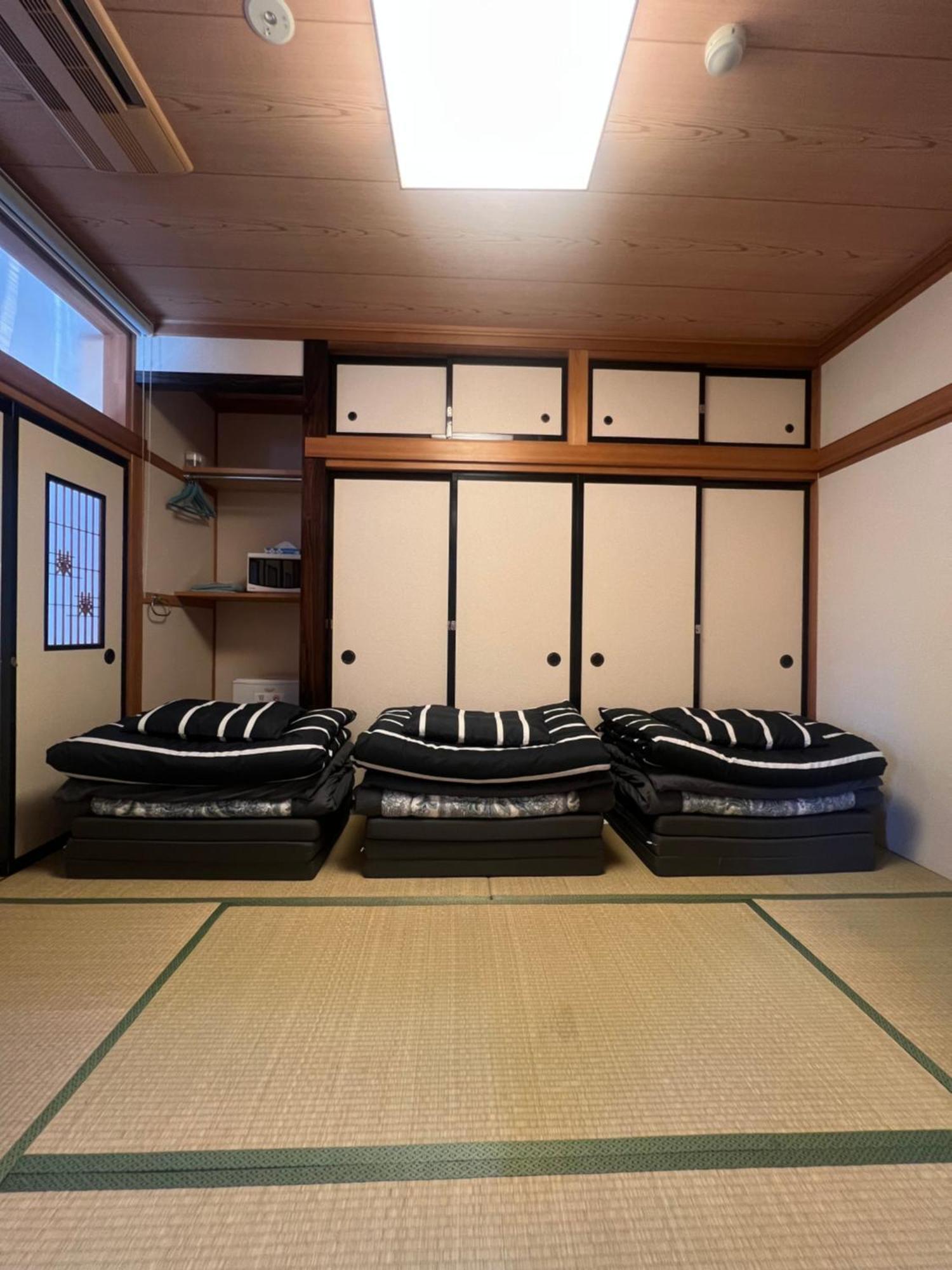 Mt Fuji Hostel Michael'S Фудзиёсида Экстерьер фото