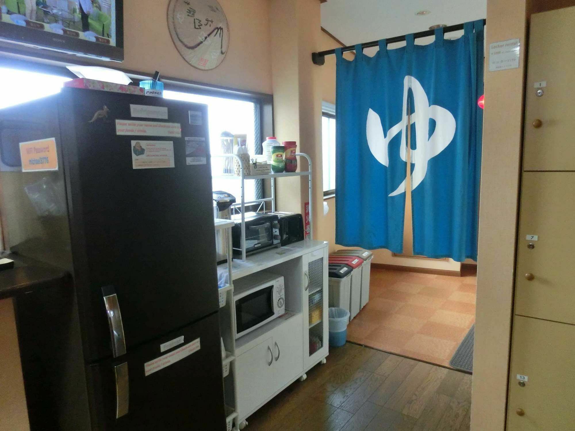 Mt Fuji Hostel Michael'S Фудзиёсида Экстерьер фото